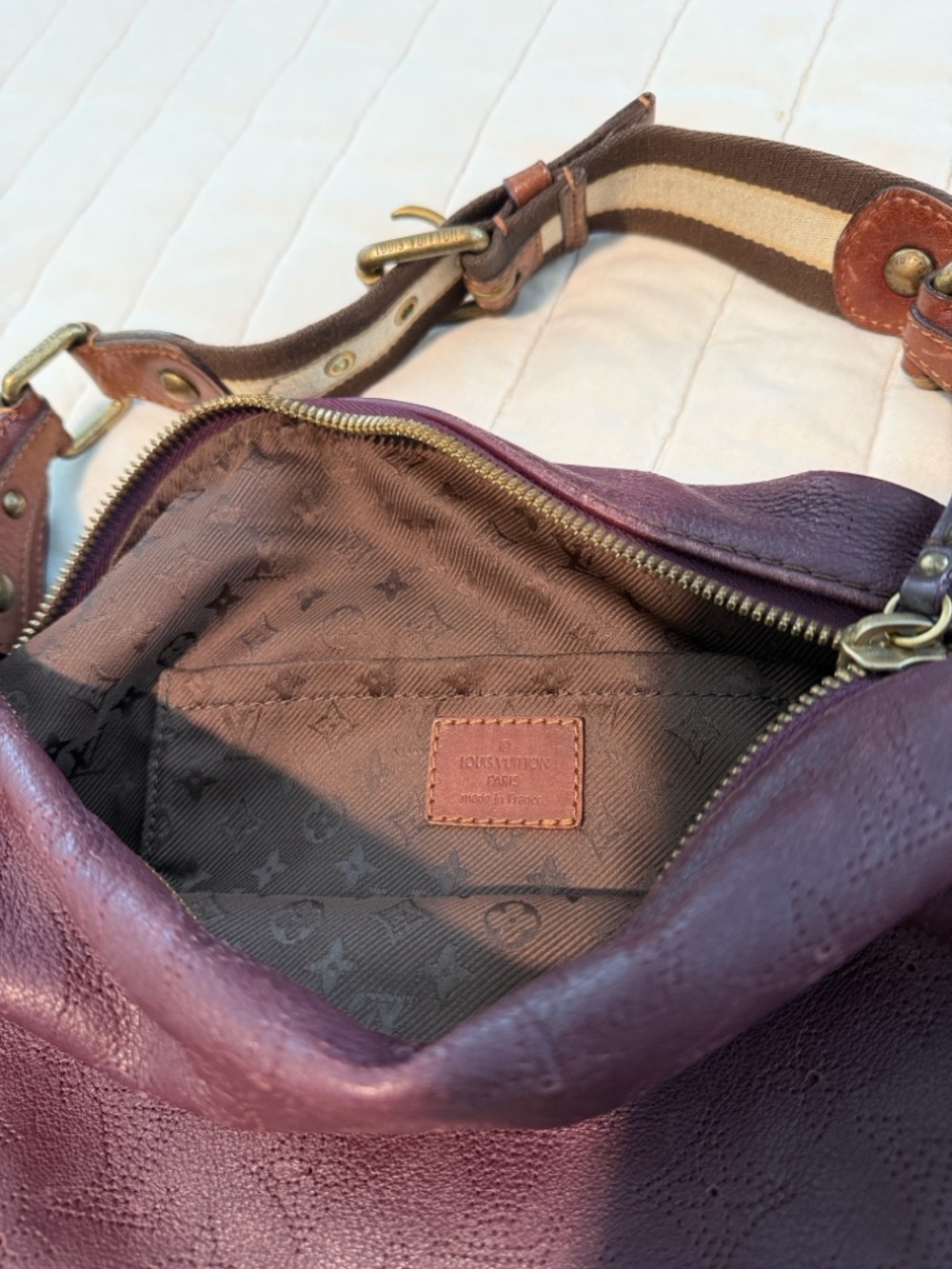 Louis Vuitton Aubergine Vintage Hobo Authentic - Picture 10 of 13